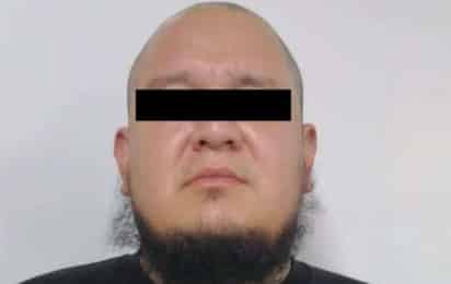 En el municipio de Apodaca, en Nuevo León, César Renato “N”, conocido como el “Millonario” e integrante de la agrupación musical Cartel de Santa, fue detenido por el presunto delito de homicidio calificado. (ESPECIAL)
