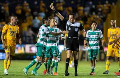 El duranguense Marco Antonio Ortiz Nava, dirigirá el juego de mañana en el Estadio Azteca entre América y Santos Laguna, de acuerdo a lo informado el mediodía de este lunes la Comisión de Árbitros.