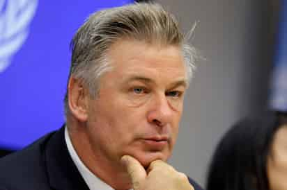 El accidente en el que se ha visto involucrado el actor estadounidense Alec Baldwin recuerda a otros parecidos que han tenido lugar mientras se rodaban películas o videos musicales.
