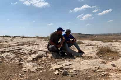 Israel parecía encaminada a aprobar esta semana la construcción de miles de nuevas viviendas para colonos judíos en Cisjordania, según indicó el domingo un grupo que monitorea los asentamientos. (EL SIGLO DE TORREÓN) 
