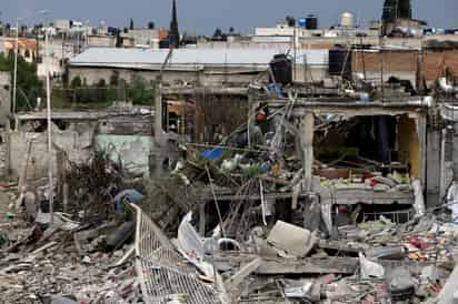 Un total de 14 personas permanecen hospitalizadas, cinco de ellas muy graves, tras la fuerte explosión de un gasoducto de Petróleos Mexicanos (Pemex) en San Pablo Xochimehuacan, en el céntrico estado mexicano de Puebla, según informaron este lunes fuentes oficiales. (ARCHIVO)
