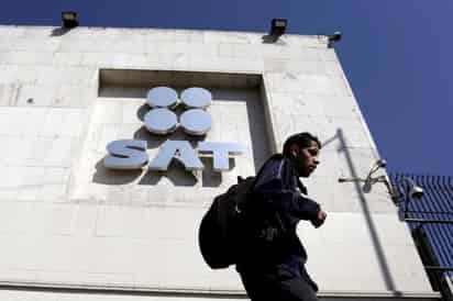Incorporar a los jóvenes de 18 años al SAT, pudiera derivar en un problema de discrepancia fiscal. (ARCHIVO)