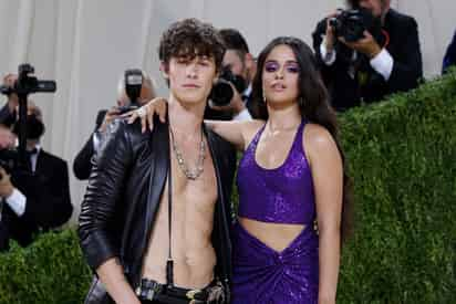 El noviazgo de Camila Cabello y Shawn Mendes era una de las parejas favoritas de la farándula, se les veía juntos todo el tiempo, llegaron a realizar presentaciones en vivo juntos y colaboraron en el tema 'Señorita' el cual les dio gran éxito a nivel mundial colocándose en el primer puesto de todas las listas de popularidad. Esta semana anunciaron el punto final de su relación de casi más de 2 años. (EFE) 
