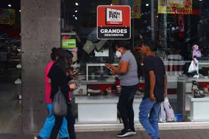 La mayoría de las transacciones comerciales fueron en negocios grandes con tarjeta de crédito. (EL SIGLO DE TORREÓN) 