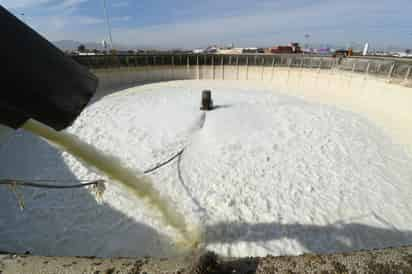 Esta nueva planta tratadora incorpora procesos fisicoquímicos y biológicos para la remoción de la carga orgánica del agua. (FERNANDO COMPEÁN)