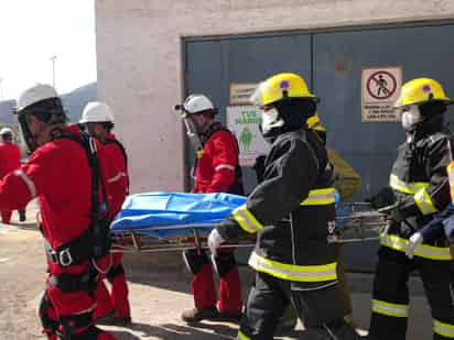 Se movilizaron tras el reporte de un incendio. (EL SIGLO DE TORREÓN)