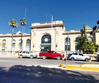 De acuerdo a la ENOEN del Inegi, 40 mil 312 ciudadanos laboran en instancias de gobierno y organismos internacionales. (ARCHIVO) 