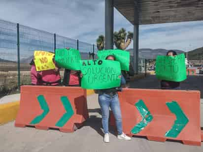 Habitantes llaman a evitar el paso de camiones de carga pesada. (ISABEL AMPUDIA)