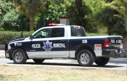 Al lugar acudieron los patrulleros que detuvieron al jovencito. (EL SIGLO DE TORREÓN)