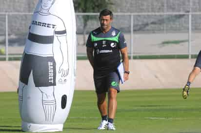 En su segunda era con Santos Laguna, el estratega lusitano Pedro Caixinha, estará al mando de los albiverdes a partir de este lunes, cuando arranquen las actividades de la pretemporada en el TSM.