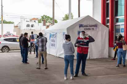 Las autoridades de salud han estudiado desde el inicio de la pandemia 130 mil 755 casos. (EL SIGLO DE TORREÓN) 