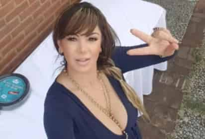 Figura pública, cantante, actriz y modelo; tenía como apodo 'La Reina' y desde 2019 trabajaba en palenques y ferias de toda la República Mexicana. Así era como se autodescribía Tania Mendoza, la artista asesinada este martes en Cuernavaca, Morelos.