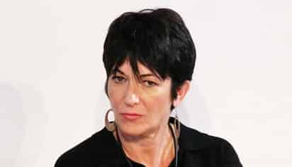 Los abogados de Ghislaine Maxwell, exbrazo derecho del millonario Jeffrey Epstein, comenzaron hoy la defensa de su cliente, acusada de tráfico sexual de menores, tras tres días de pausa, en los que la magistrada que preside el caso, Alison Nathan, se tuvo que ausentar para ser designada jueza del Tribunal de Apelaciones. (ESPECIAL)