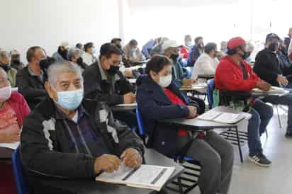 En esta jornada de vacunación, la meta es atender a alrededor de 70 mil personas de la tercera edad por lo que hasta ahora el avance es del 26%. (EL SIGLO DE TORREÓN) 