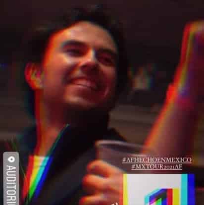 Concierto. El piloto mexicano se robó la atención en su asistencia al Auditorio Telmex de Zapopan, Jalisco.