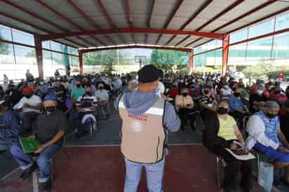 En esta jornada de vacunación, la meta es dar cobertura a alrededor de 70 mil personas adultas mayores de Torreón. (EL SIGLO DE TORREÓN)