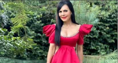 'Como me veo te verás, si te va bien', bromea Maribel Guardia cuando le preguntan sobre algunas críticas que recibe en sus redes sociales, sobre todo por una reciente fotografía en la que posa con un mini vestido color rojo. (ESPECIAL) 
