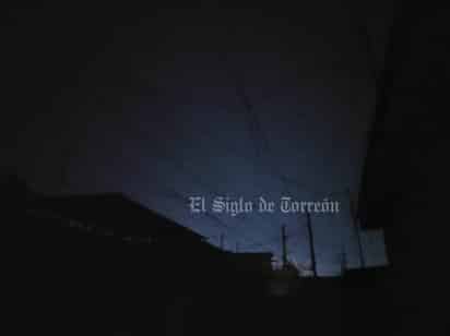 En las colonias afectadas la luz 'viene y se va', según denuncias. (ELENA GONZÁLEZ)