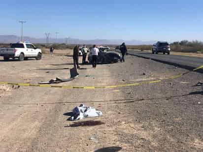 Una persona sin vida y tres más lesionados, es el saldo que dejó una volcadura la tarde de este domingo en la carretera libre a Torreón, en el municipio de General Cepeda. (EL SIGLO DE TORREÓN)