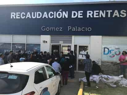 Podrían ofrecer 'borrón y cuenta nueva' a contribuyentes rezagados por autos cuyo valor es menor a su deuda