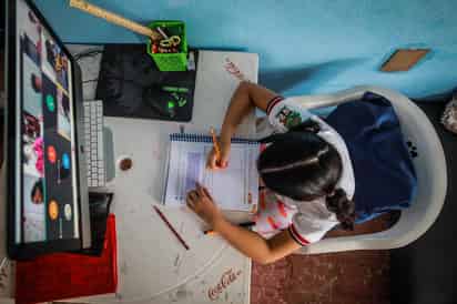 Unas 17 escuelas de la zona indígena del estado no asisten a clases presenciales por falta de maestros. (EL SIGLO DE TORREÓN)