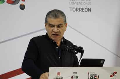 De forma que se tenga una mayor seguridad sanitaria y se obligue a los rezagados a cumplir con ese requisito. (VERÓNICA RIVERA)