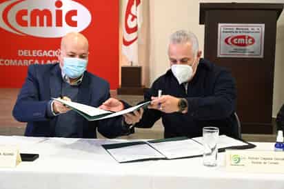 El alcalde de Torreón, Román Alberto Cepeda, sostuvo ayer su primer encuentro de trabajo con integrantes del GEL.
