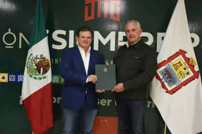 Lauro Villarreal tomó protesta ayer viernes como nuevo gerente general del Simas Torreón.