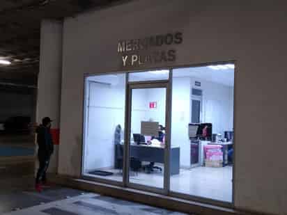 La Dirección de Mercados y Plazas aclaró el supuesto retiro del puesto de elotes. (EL SIGLO DE TORREÓN)