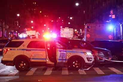 Nueva York se prepara para dar su último adiós al policía Jason Rivera, de origen dominicano, la más reciente víctima de la violencia que afecta a Nueva York, cuyo velatorio está previsto para el próximo jueves, mientras su compañero Wilbert Mora, continúa batallando por su vida. (ARCHIVO)