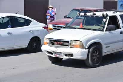 La presencia de estos despachos en Monclova reducirá los costos a los propietarios de unidades automotrices “chuecas'. (ARCHIVO)