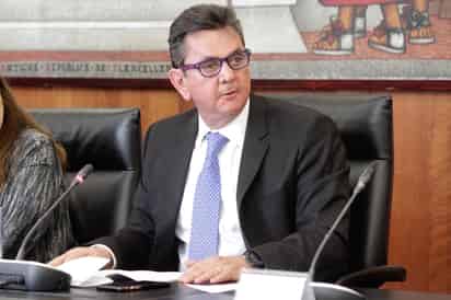 Busca desaparecer la Secretaría Ejecutiva de ese sistema y fusionar 16 organismos desconcentrados. (TWITTER)