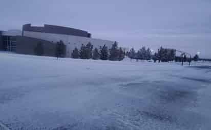 Durante la noche del miércoles y madrugada del jueves se comenzó a reportar la caída de nieve en el municipio. (ESPECIAL)