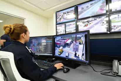 Sigue sin concretarse de forma total la interconexión entre el centro de videovigilancia de la Policía de Torreón (C2) y el C4 del Gobierno de Coahuila en la Laguna. 
(EL SIGLO DE TORREÓN)
(EL SIGLO DE TORREÓN)