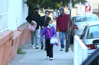 De un 20 a un 80 por ciento de asistencia se registró en las escuelas de la región lagunera, por las bajas temperaturas.