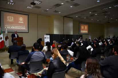 Estudiantes de la UAdeC ofrecerán servicio a la comunidad tras firma de convenio con Municipio de Torreón.