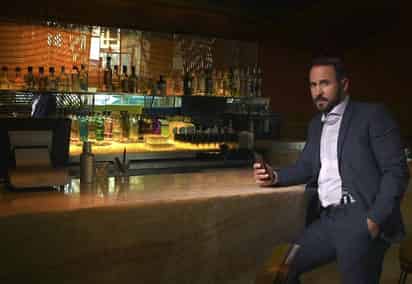 En CDMX. Ulises de la Torre atendió a El Siglo de Torreón en el Nuevo Teatro Libanés de la capital del país.