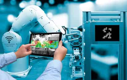 Entre las principales tecnologías ofertadas por este grupo de empresas, es la Integración de la Industria 4.0 la que registró una mayor expansión entre 2019 y 2021, al pasar de 2 % a 19 % en el total de empresas del sector especializadas en ella. (ESPECIAL)