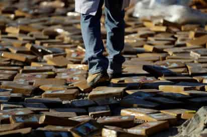 'Una tonelada 998 kilos de cocaína fueron incautados en un operativo ejecutado por varias unidades especializadas de la Dirección Nacional de investigación Antidrogas', indicó en un mensaje de Twitter. (AGENCIAS)