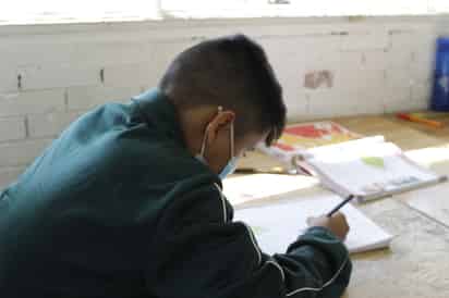 Analizarán en Coahuila regreso del 100% de alumnos de tercero de secundaria a clases presenciales
