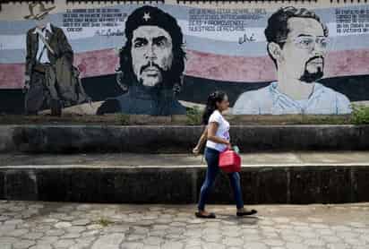 El militar retirado Gary Prado Salmón, quien capturó al 'Che' en Bolivia, confirmó a Efe que Terán falleció la madrugada de este jueves tras estar internado por varios días en el hospital de la Corporación del Seguro Social Militar (Cossmil) en Santa Cruz. (ARCHIVO)