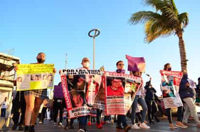 Rosa Alma Delia Hernández García ha participado en marchas en Mazatlán para exigir justicia en el caso de su hija Yajaira Sugey.