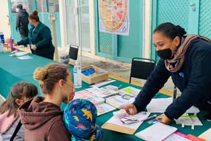 IMSS y Municipio de Lerdo realizan Feria de la Salud en la UMF 11