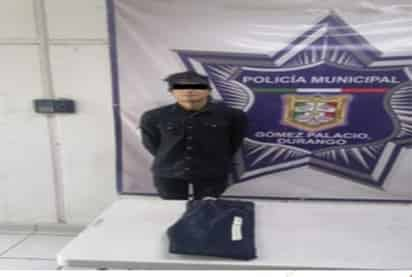 El hombre fue detenido por elementos de la Policía Municipal. (EL SIGLO DE TORREÓN)