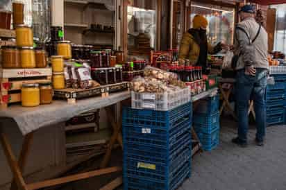 En las zonas más afectadas como Mariúpol, el agua y los alimentos se están agotando. (ARCHIVO)