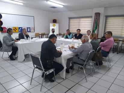 Van por regreso de capacitaciones a niñas y niños en el Centro de Educación Vial de Torreón. (ARCHIVO)