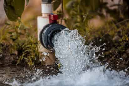 Se colocaron 60 tomas de agua en el ejido El Fénix, donde se invirtieron 500 mil pesos. (ARCHIVO)