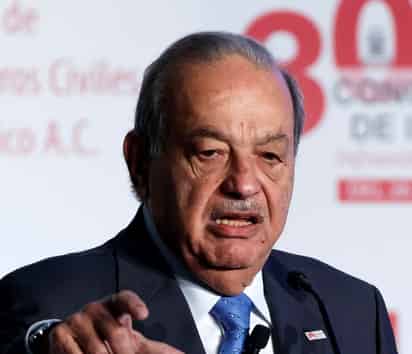 Carlos Slim se sitúa en el puesto 13 del listado de las mayores fortunas del mundo publicado este martes por la revista Forbes. (ARCHIVO)