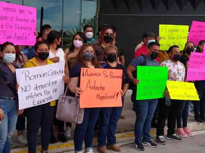 La manifestación de grupos antorchistas se realizó ayer por la mañana en Presidencia Municipal.