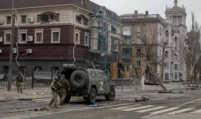 El general ruso admitió la 'situación catastrófica' que se ha creado en la acería y aseguró que los corredores se abrieron 'por motivos puramente humanitarios'. (ARCHIVO)